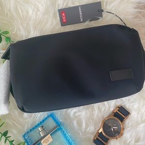 Tumi Voyageur Daniel Utility Pouch Sling